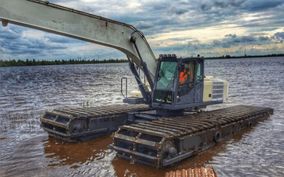 AE360 Floating Amphibious Excavator